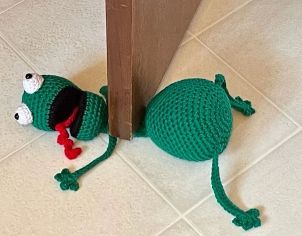 2023 Trend Crochet Doorstop Kermit